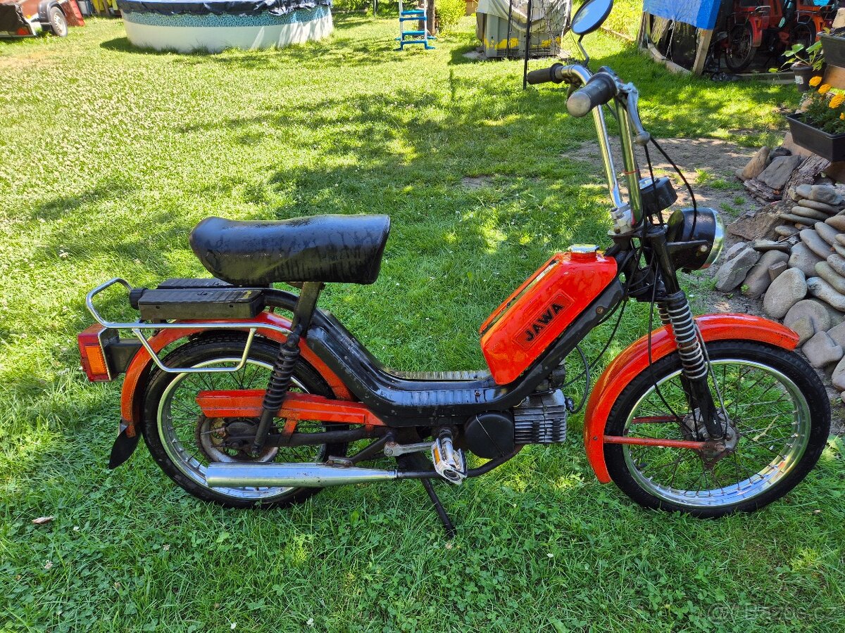 Babetta 210 s kartičkou, nový model, červená původní 6.