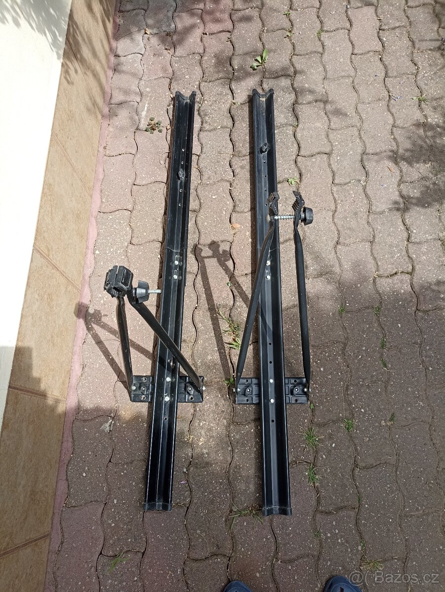 Střešní nosič kol Hakr Brno