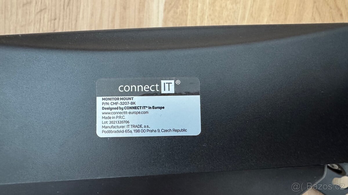 Držák na 2 monitory Connect IT CMF-3207-BK – výborný stav