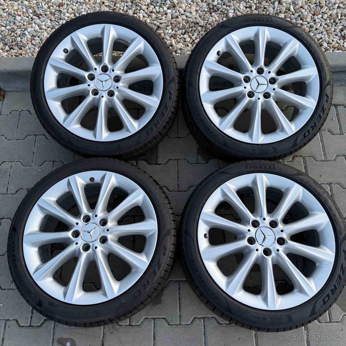 ALU KOLA MERCEDES R18