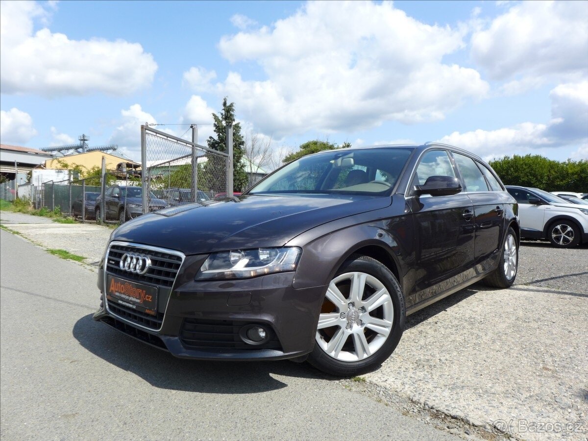 Audi A4 2,0 TDI 4x4 NAVI 1.MAJITEL