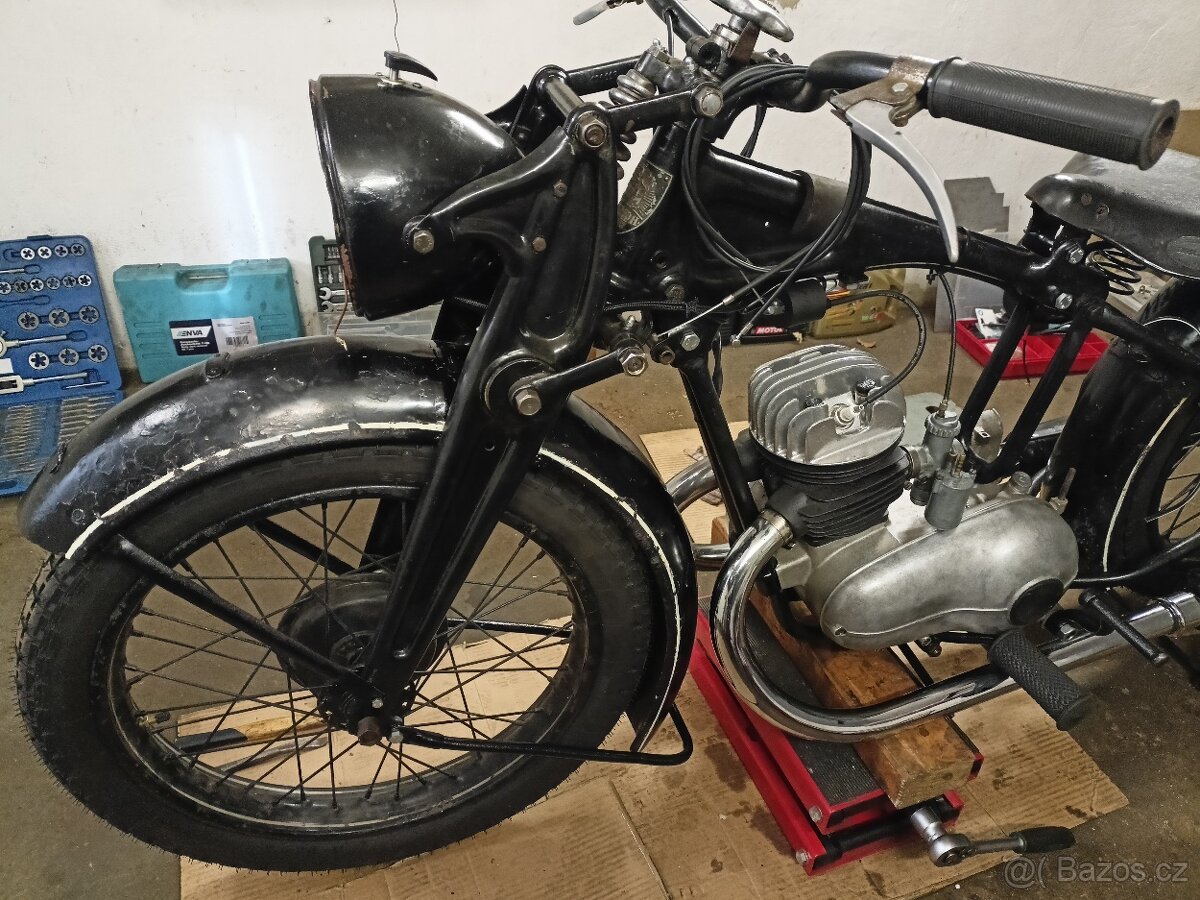 Triumph B204