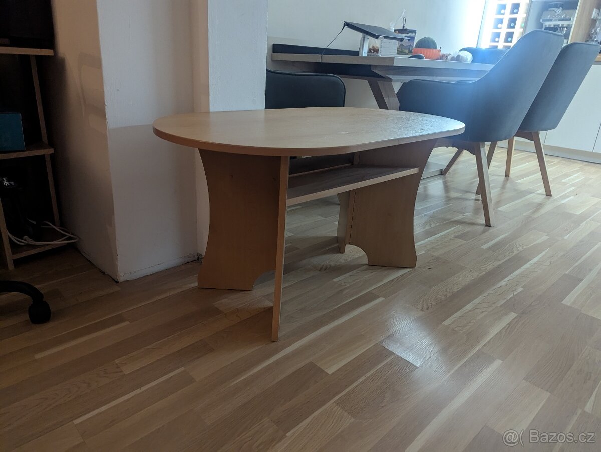Prodám konferenční stůl
