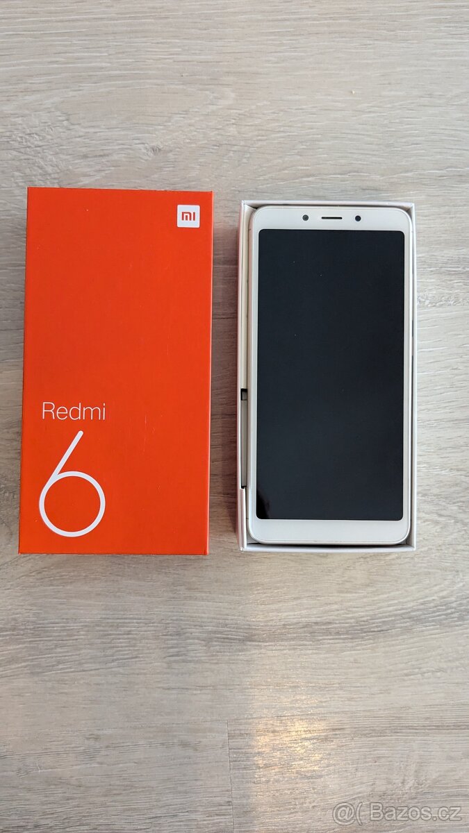 Xiaomi Redmi 6, 3+32 GB, Zlatý, Platí do smazání