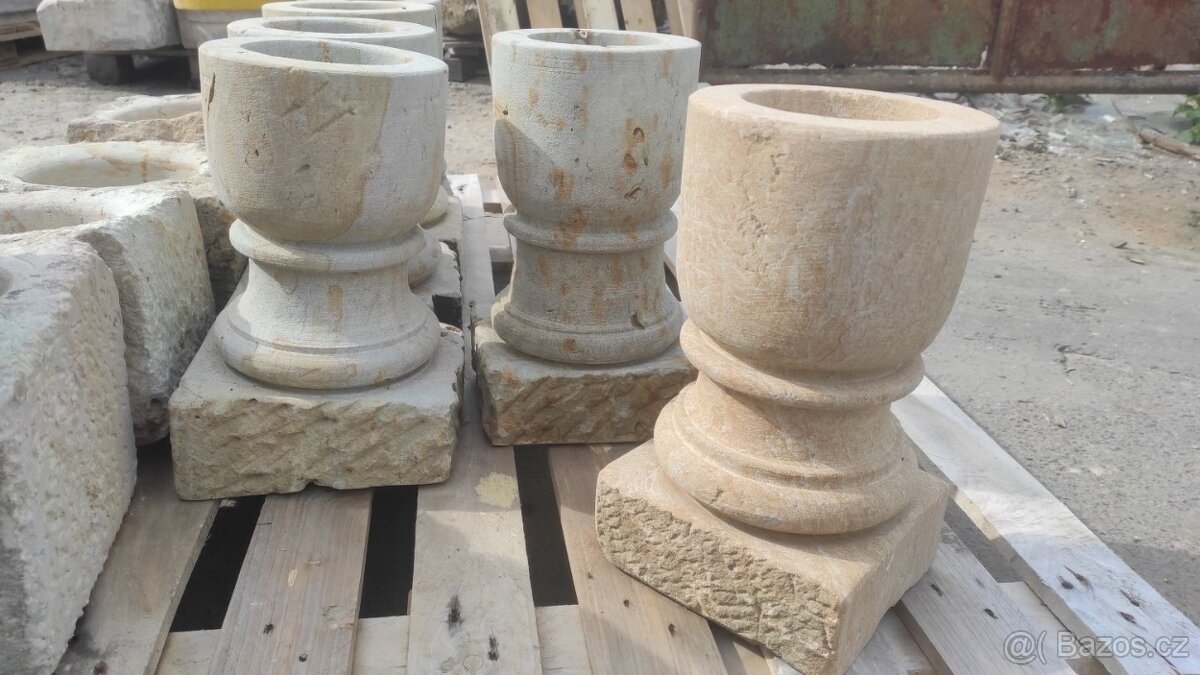 Kamenná váza, pískovcová váza, kalich, koryto, 20 ks