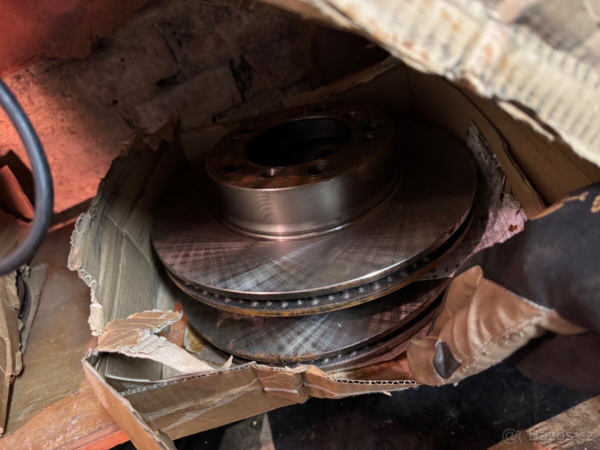 Brzdové kotouče přední Porsche Boxster