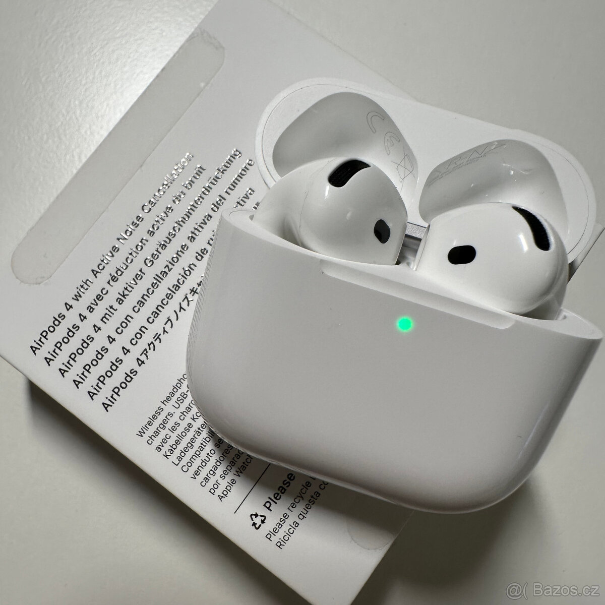 Apple AirPods 4 ANC