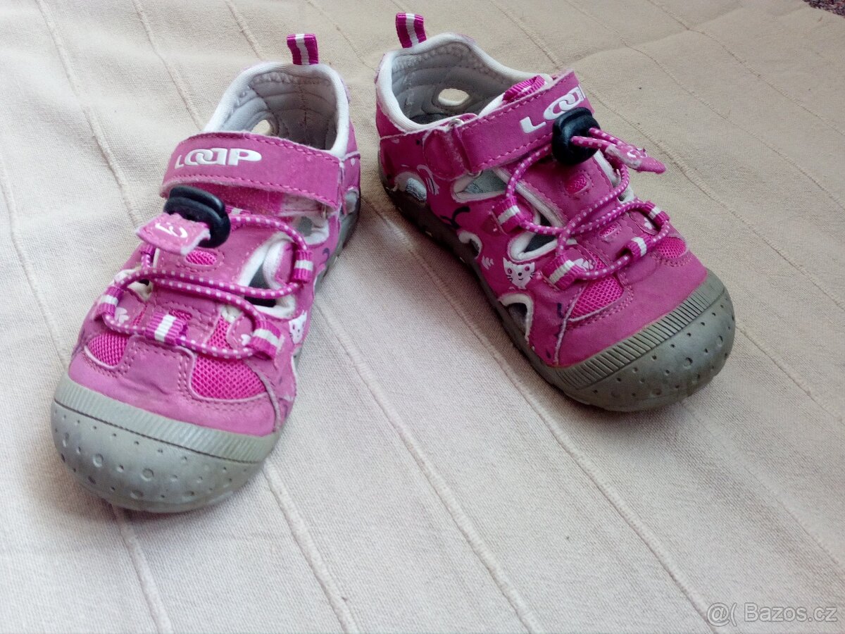 Dívčí obuv LOAP 26