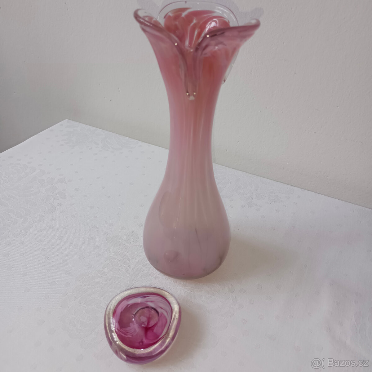 Váza a těžítko - lité hutní sklo