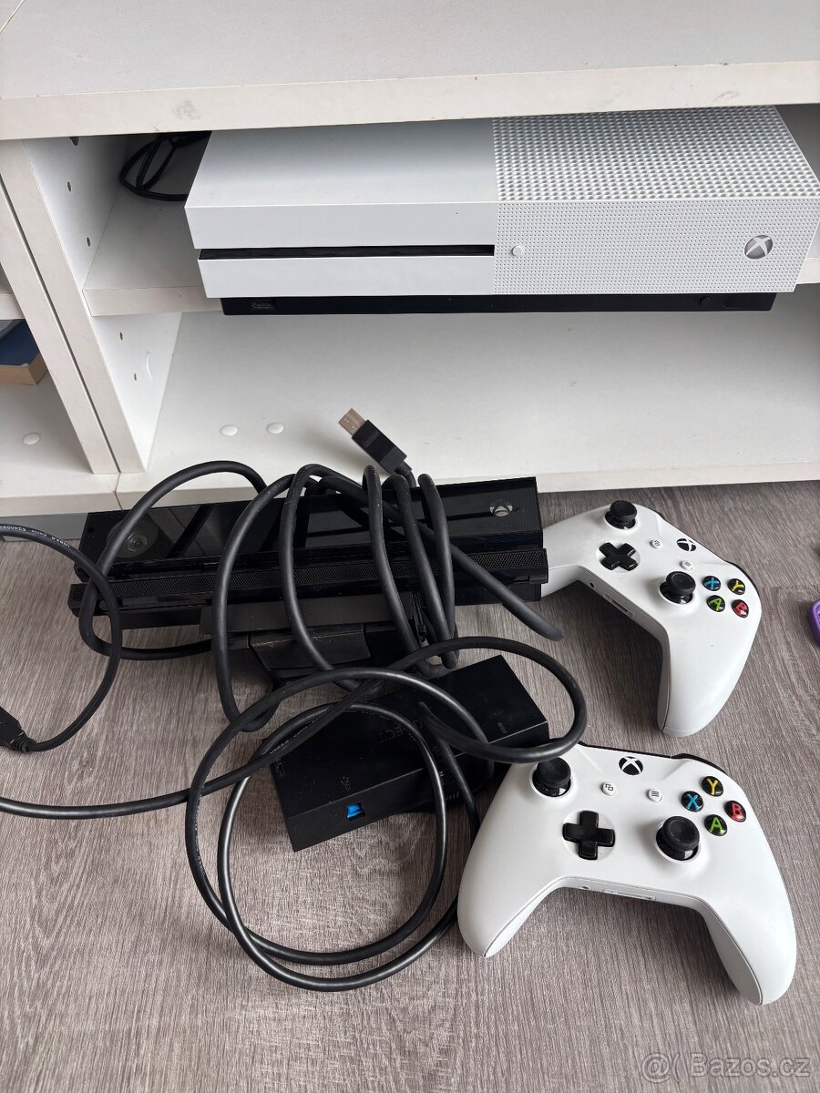 Xbox one S 1Tb + kinect