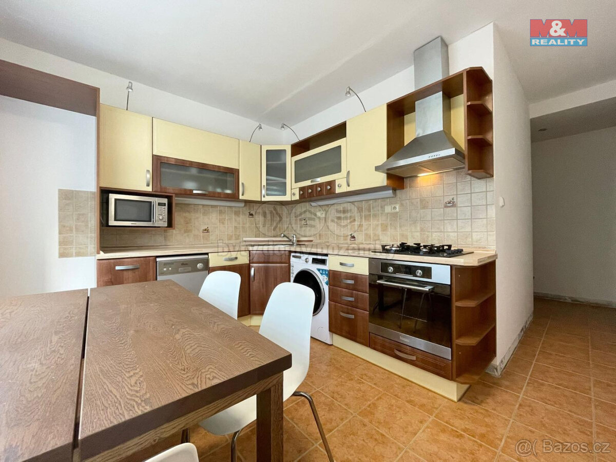 Prodej bytu 3+1, 70 m², Chomutov, ul. Kamenný vrch