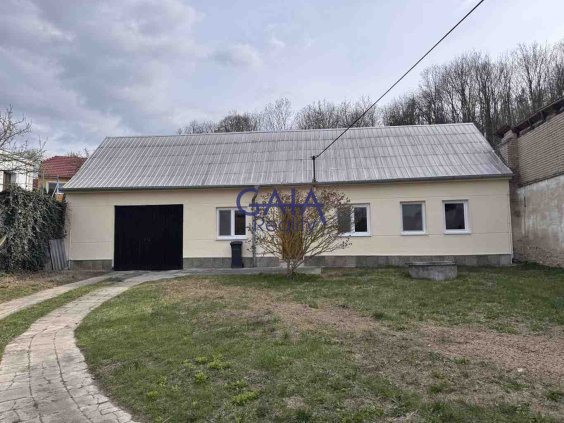 Velké Hostěrádky - Pronájem rodinného domu 2+1 s prostornou