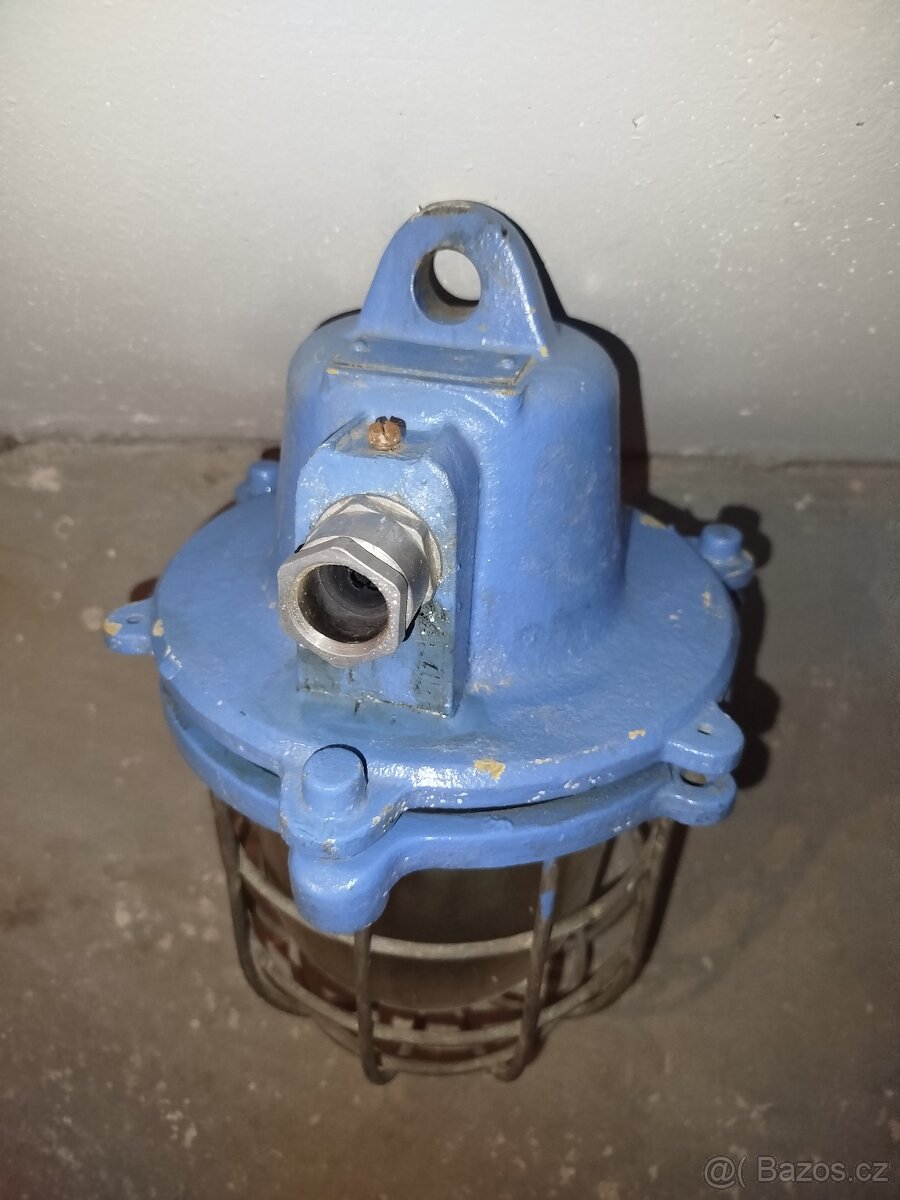 Industriální lampa do výbušného prostředí modrá