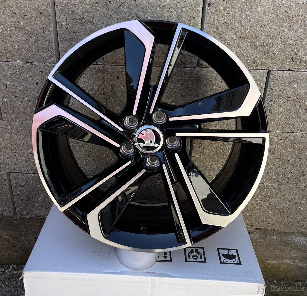 17 5x100 Nové ALU KOLA Škoda 5x100 7x17