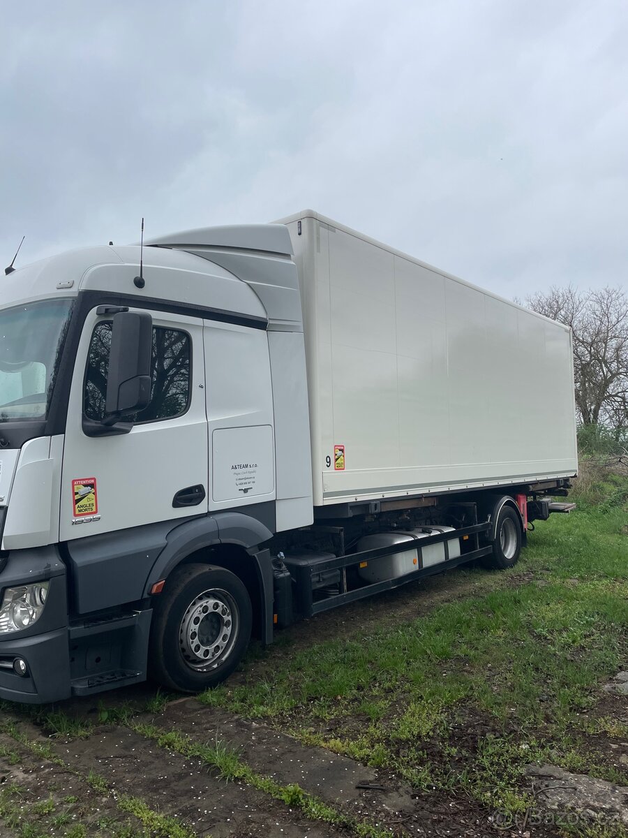Mercedes actros 1835 1843