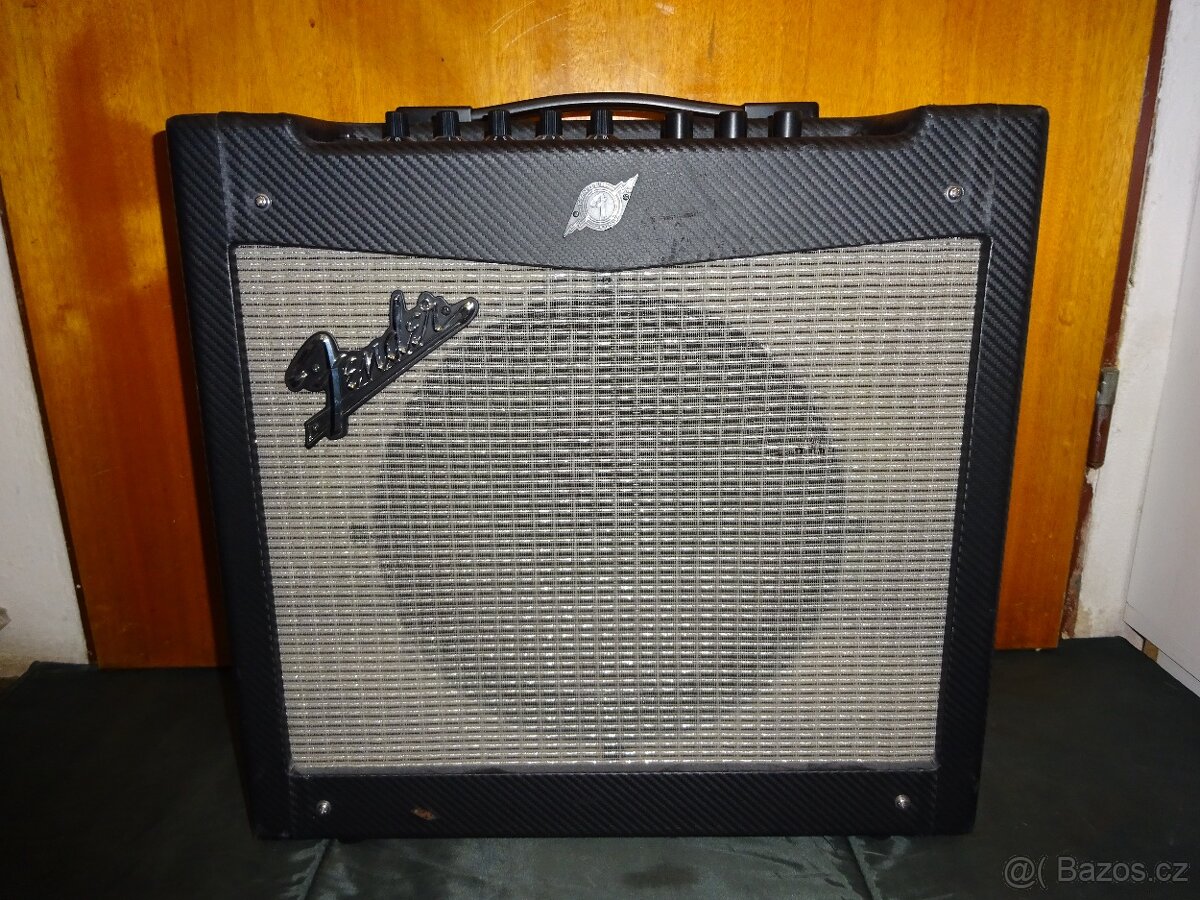 Kytarové kombo FENDER MUSTANG II