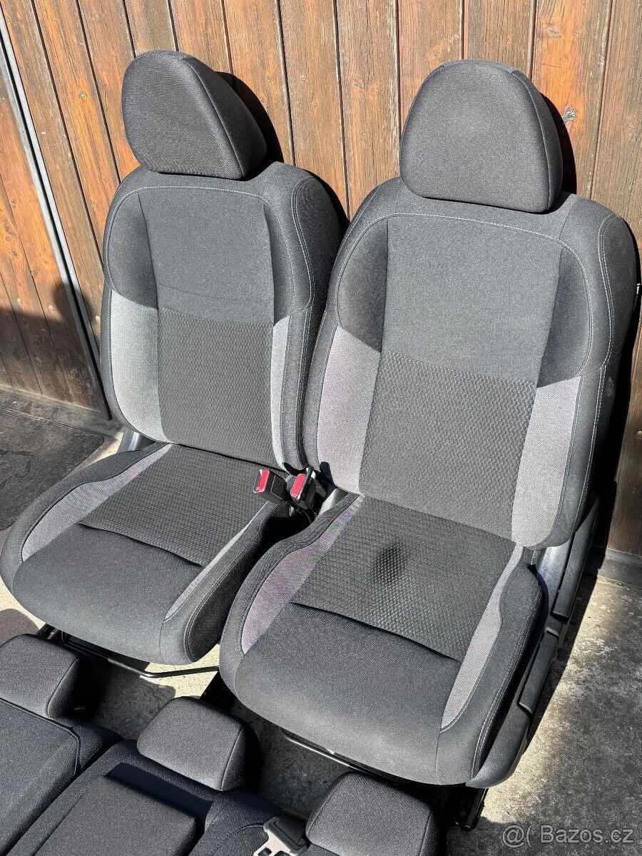 Sedačky Nissan Qashqai J11
