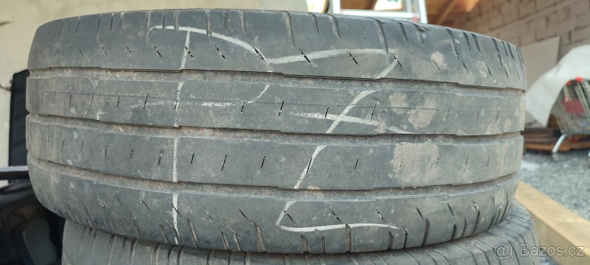 Zatezove 235/65 R16C dodavkove pneu continental