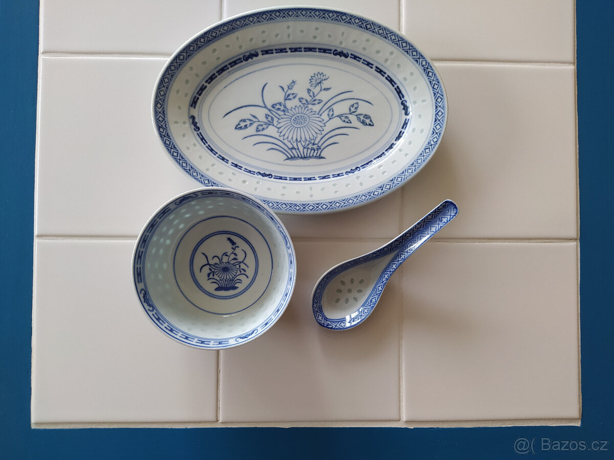 Porcelánový talířek, miska a lžíce