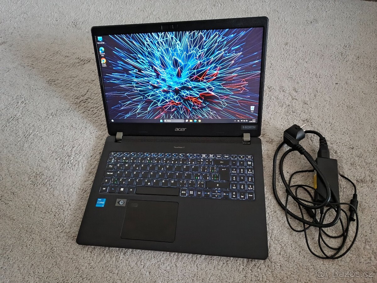 Notebook Acer TravelMate P215-53