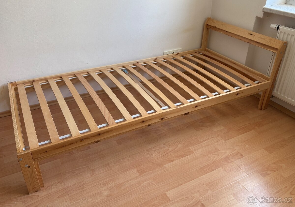Postel IKEA, 90x200 cm, včetně roštu