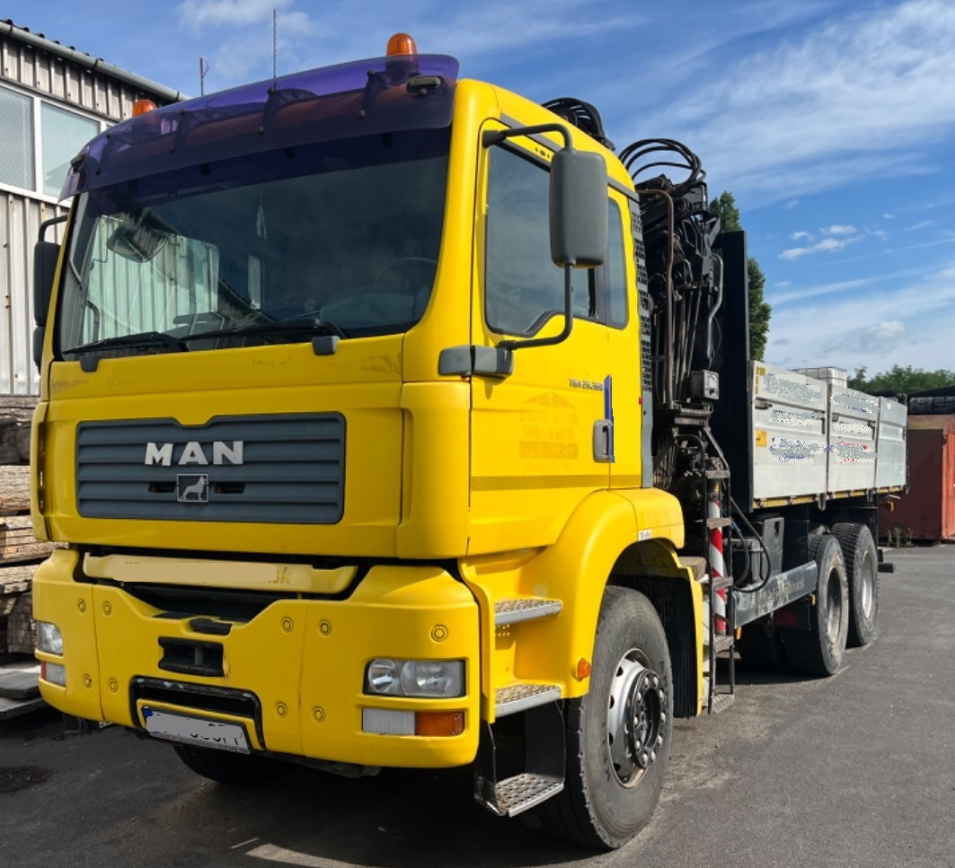 6x4 MAN 5.8m valník + HR HIAB