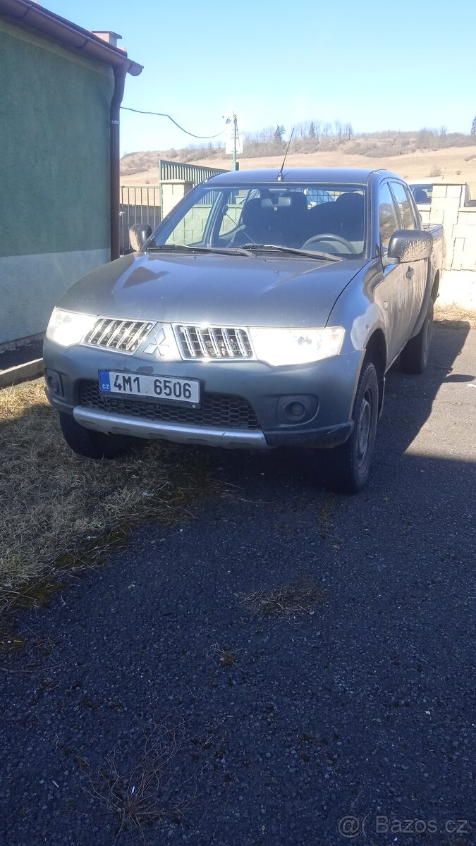automobil Mitsubishi L200 DC Invite, 2.5 TD, 123 kW, 260 700
