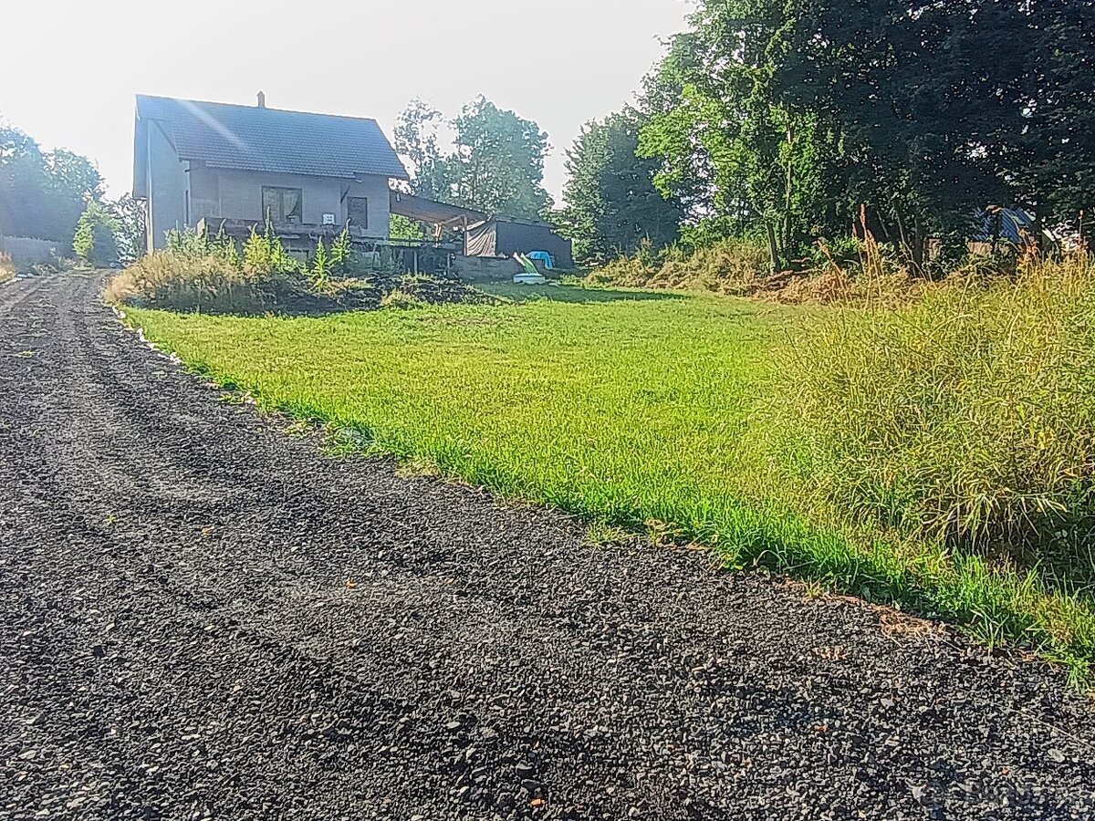 Prodám rodinný dům 168m2 pozemek 2972m2