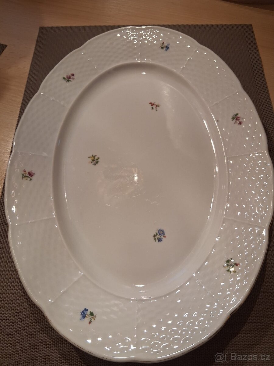Starý porcelán - oválný servírovací tác.