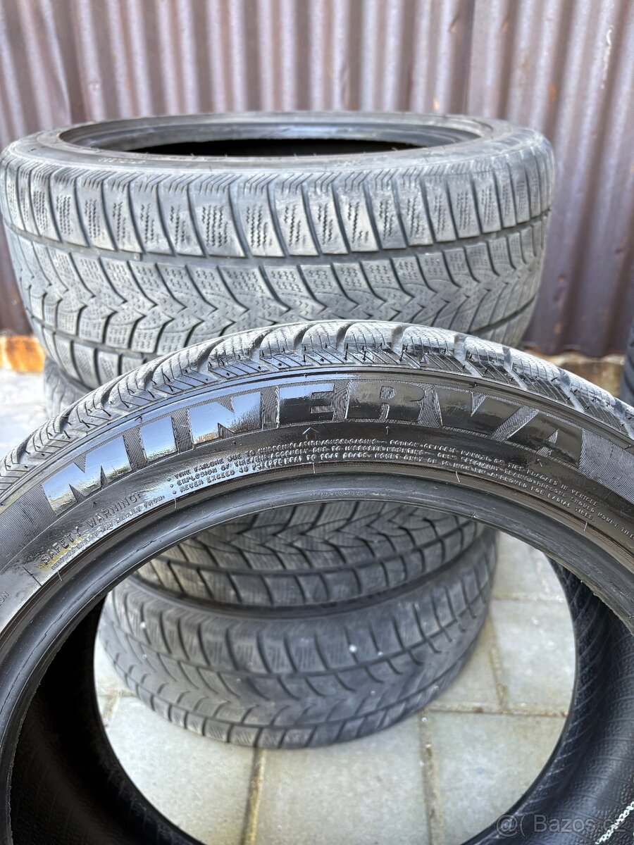 4x zimní a 4x letní pneu 215/45 r16