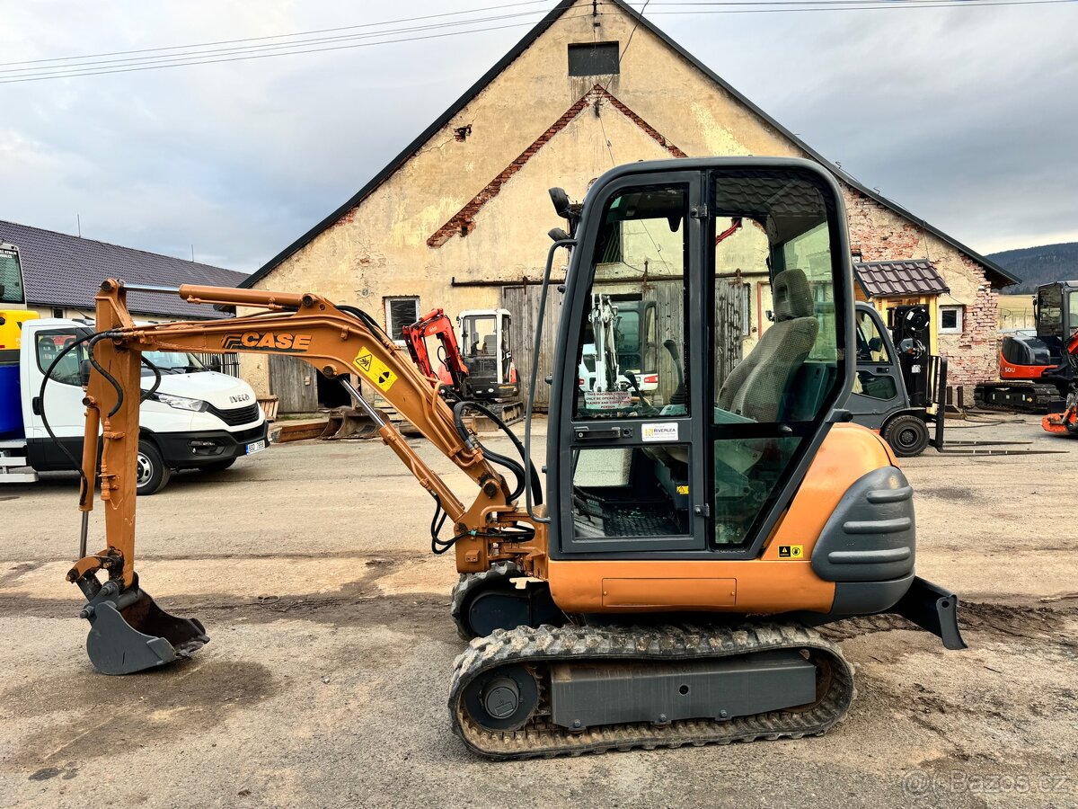 Minibagr Case cx23 2000 rok vada
