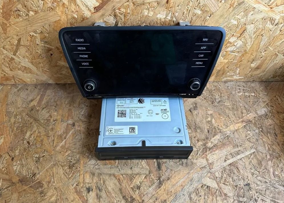 Rádio AMUNDSEN s NAVIGACÍ, 5E0 919 605 M, Škoda Octavia III