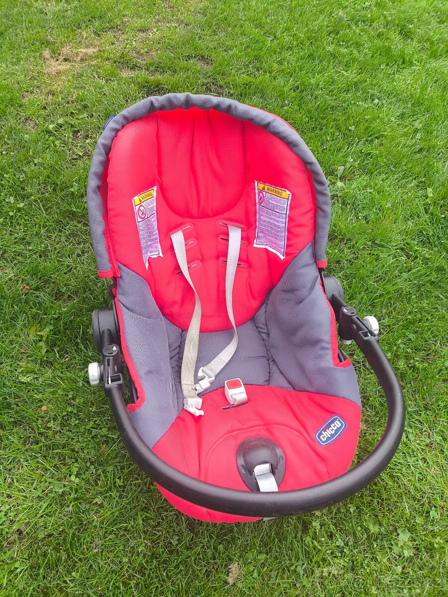 Autosedačka - vajíčko Zn. Chicco