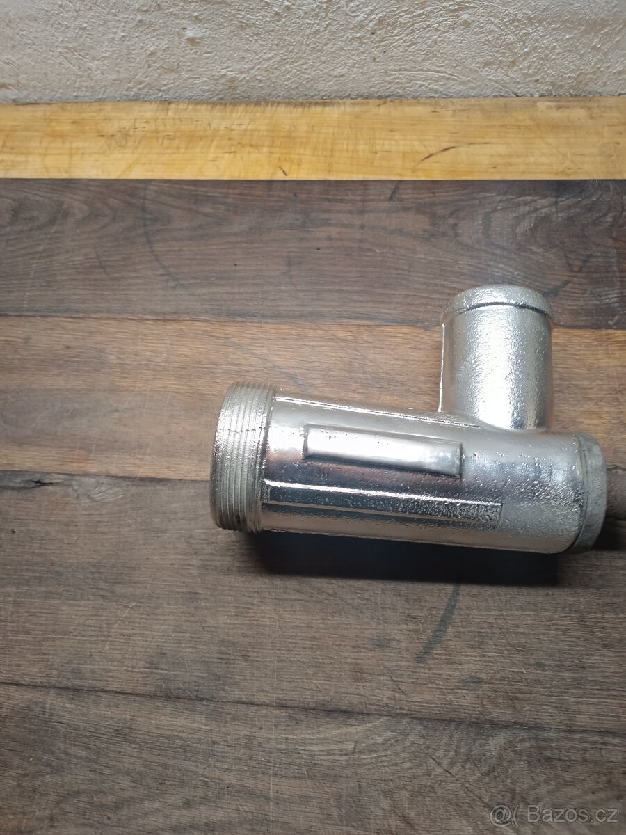 Mlýnek na maso Alba