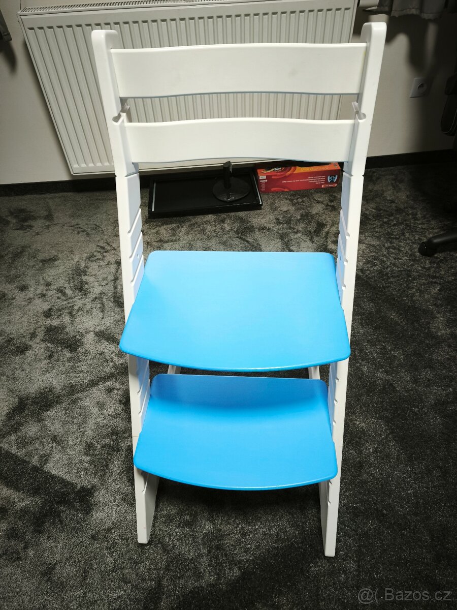 Rostoucí židle
