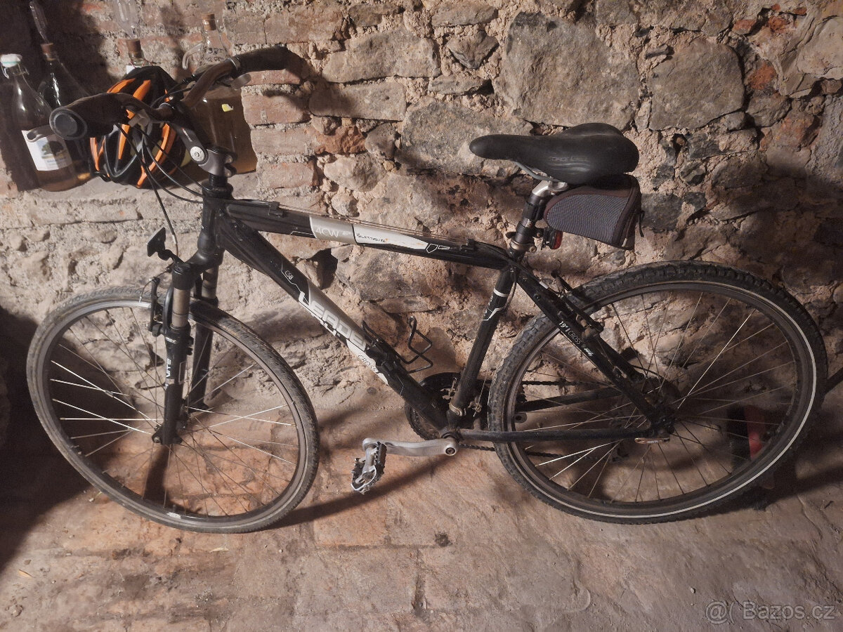 Trekové kolo LEADER FOX CROSS