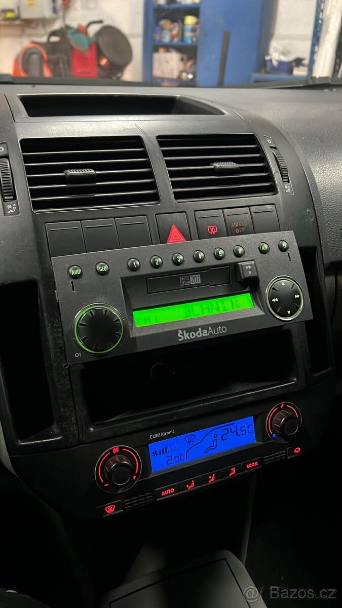 autoradio škoda fabia 1