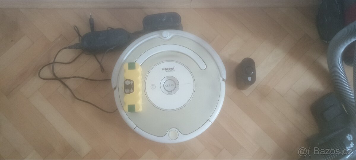 Roomba iRobot