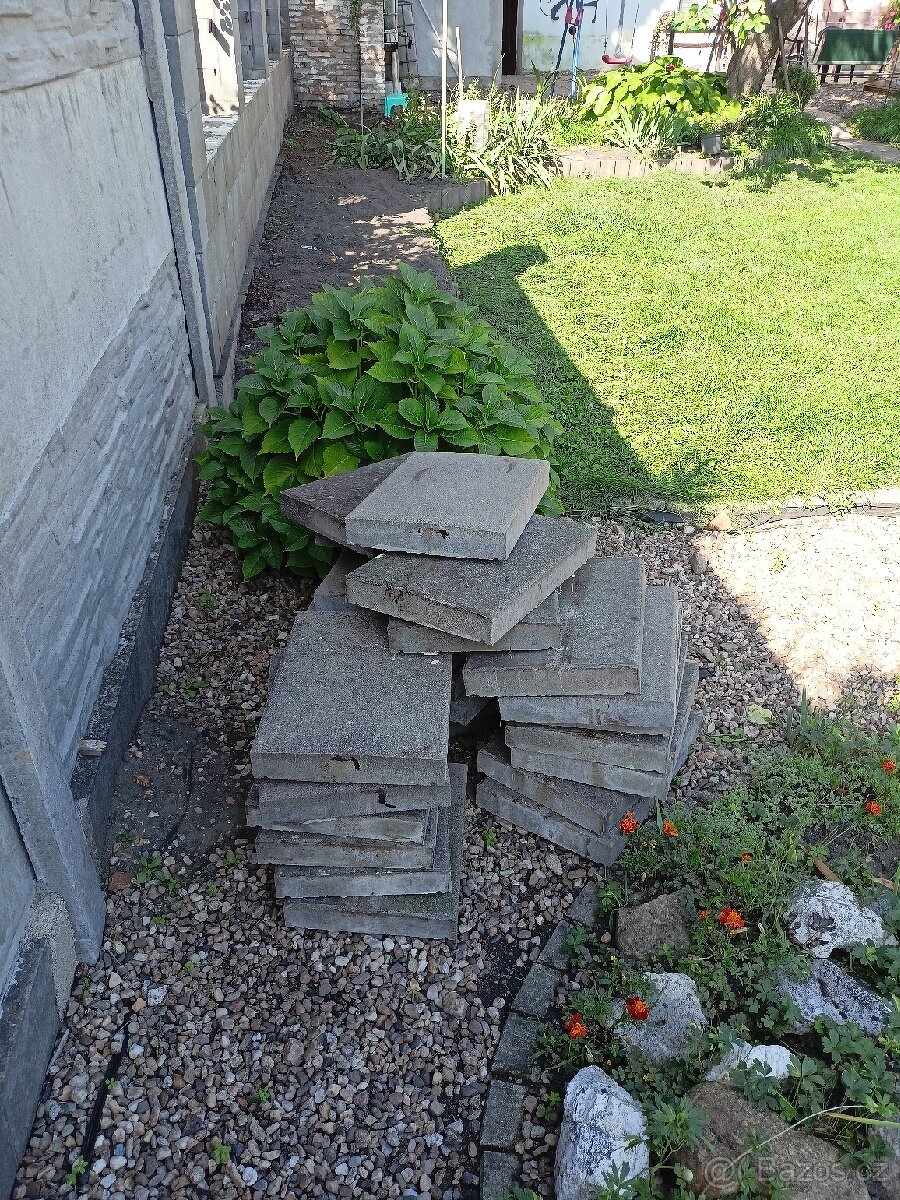 Plotové stříšky Diton 40x30x6cm