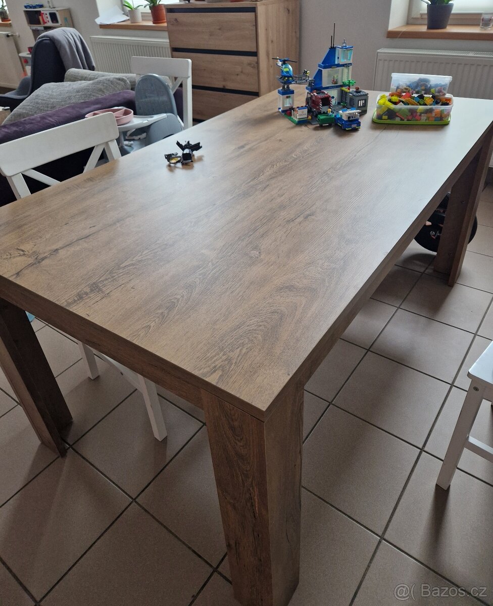 Jídelní stůl WEDDE