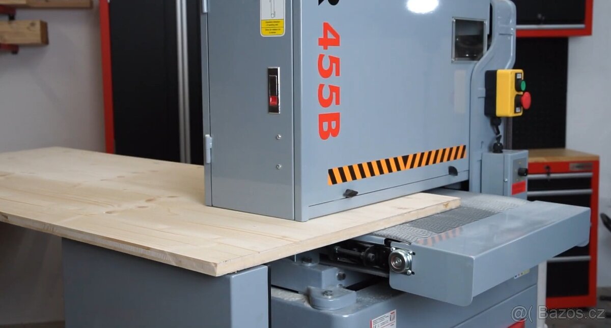 Pásová bruska s oscilací