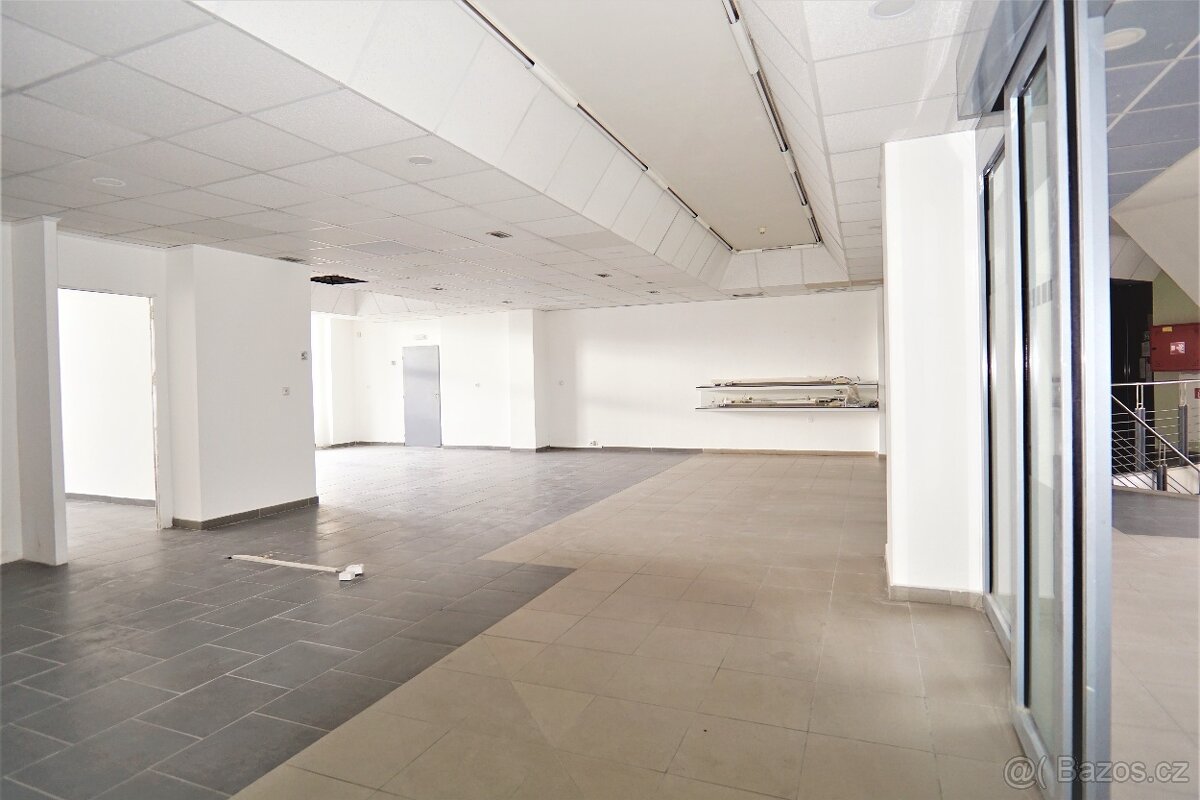 Pronájem kanceláře, 120 m² - Kladno, Váňova