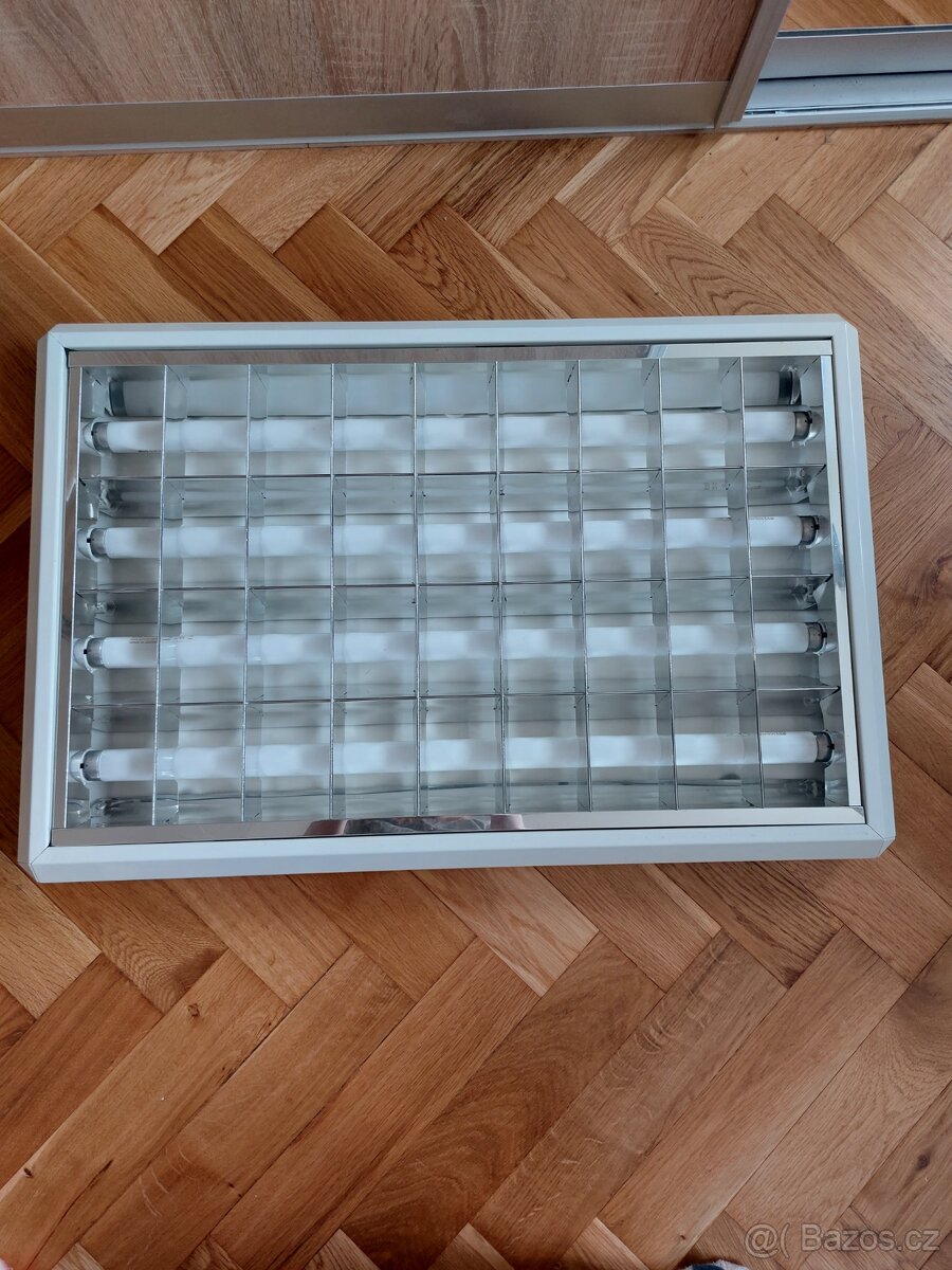Zářivkové světlo 45 x 67 cm včetně 4 trubic