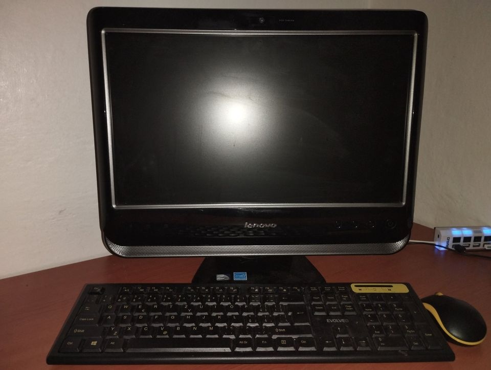 PC Lenovo All in one C200