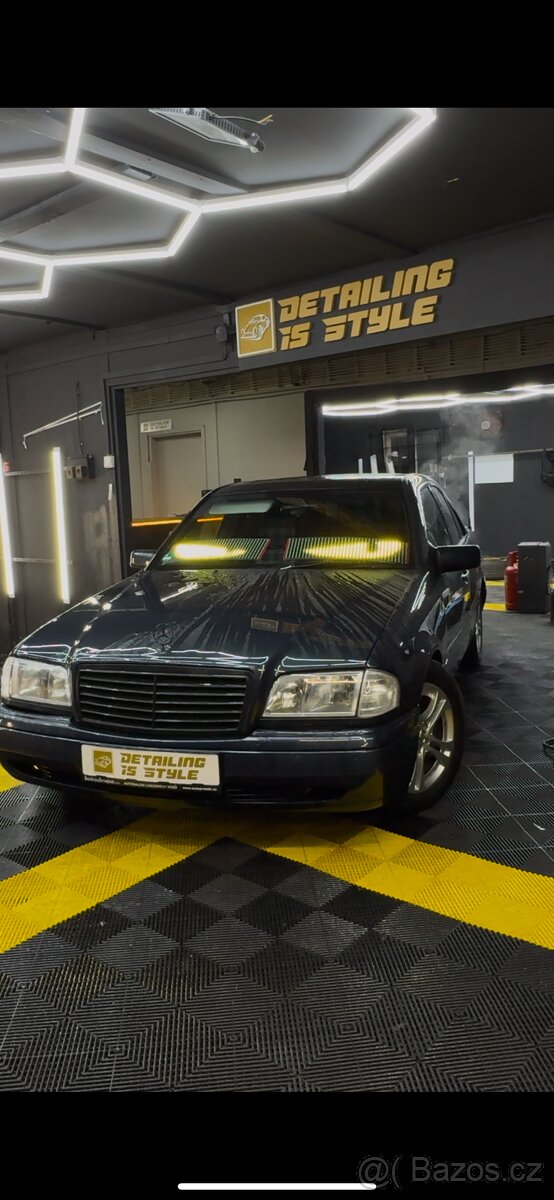 Mercedes benz c202