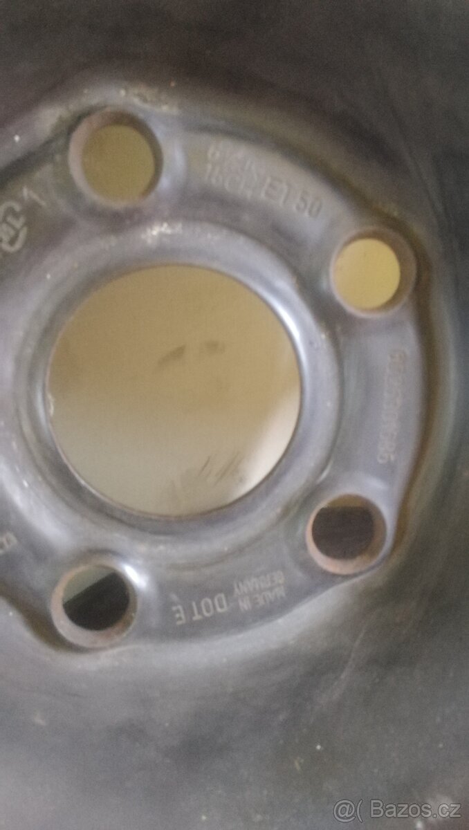 Prodám kusové pneu. 1x a diskem 1xkus nové