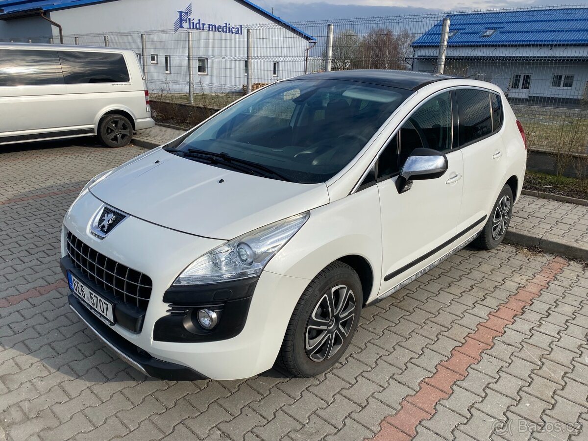 Prodám Peugeot 3008 – 98 tkm, max. výbava, rv 2013, panorama