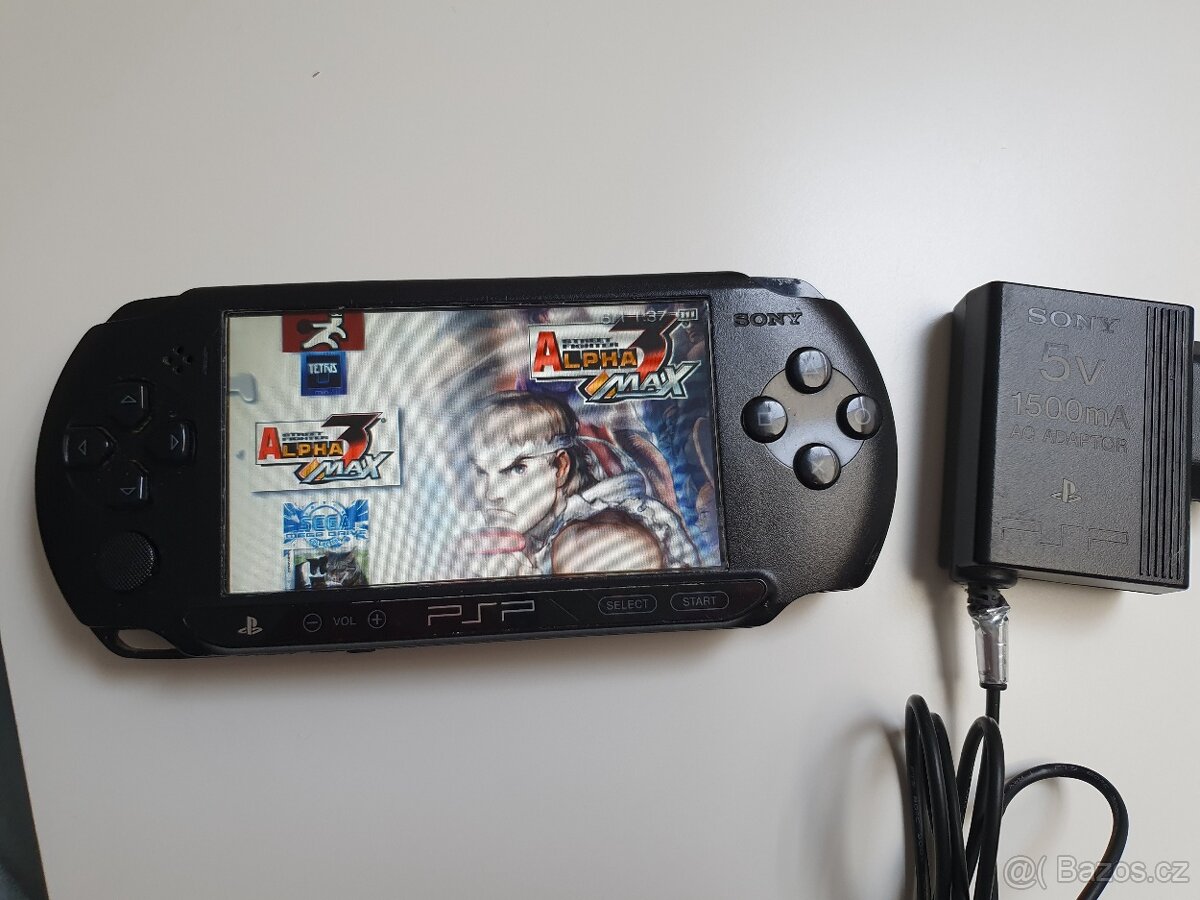 SONY PSP E-1004 CFW 6.61+2GB karta+fifa street 2+hry
