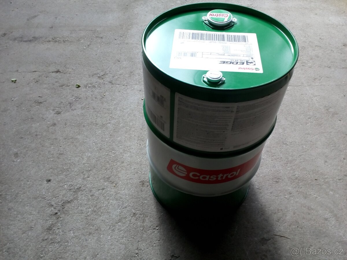 castrol edge 5w-30 LL - motorový olej