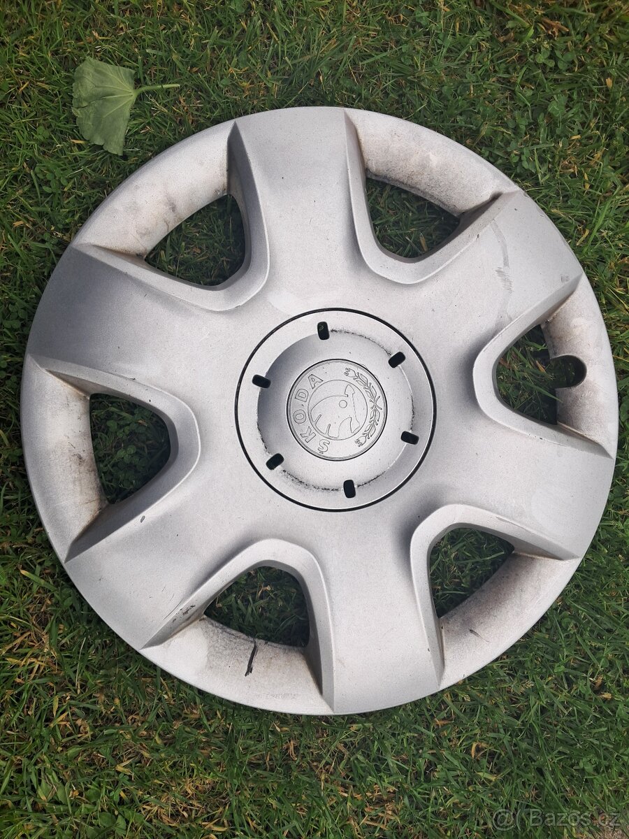 ORIG. POKLICE ŠKODA 15",Jen 1 KS, OR. C. 5J0601147C MHB